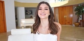 Phim  Sex Brooke Monk fuck em người mẫu body ngon