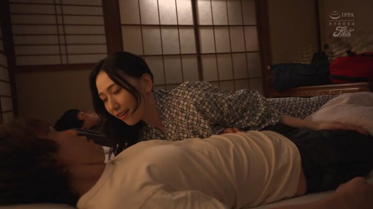 Phim  Sex Cậu học trò số hưởng chén cô giáo vú to khi đi cắm trại