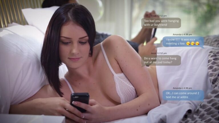 Phim  Sex Cô vợ dâm giấu chồng ngoại tình cùng anh da đen cu to