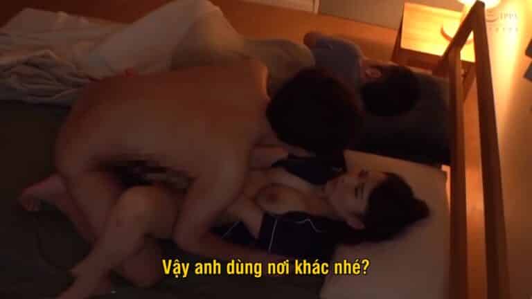 Phim  Sex Đụ vợ bạn thân khi bạn thân ngủ say Vietsub