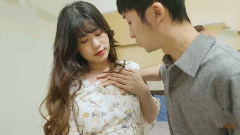 Phim  Sex Lén lút cùng người mẹ kế xinh đẹp Li Yunxi